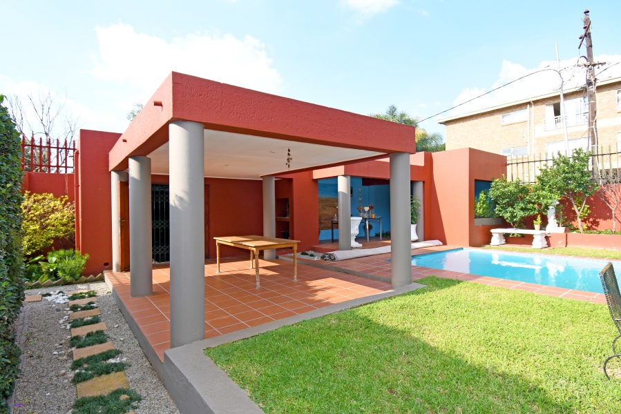 3 Bedroom Property for Sale in Fontainebleau Gauteng