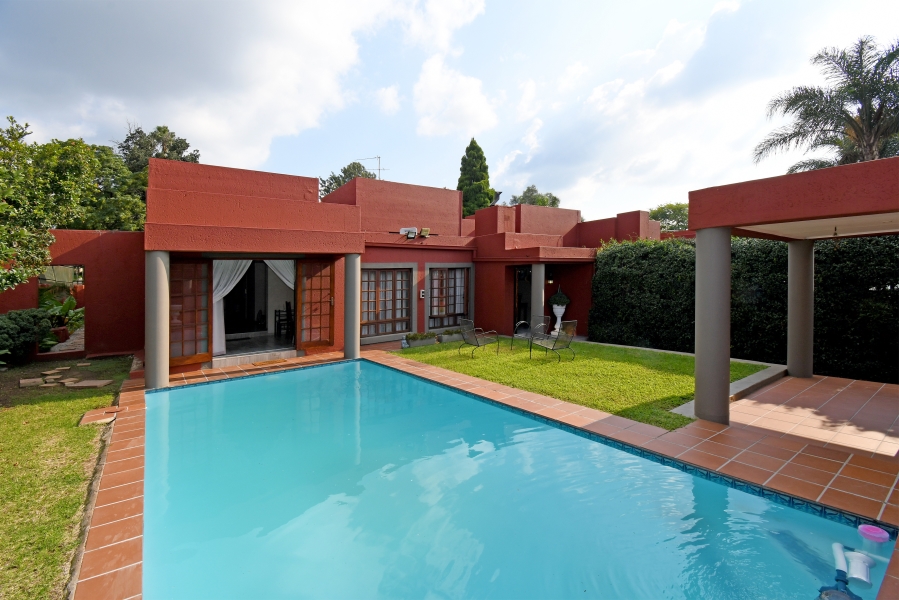 3 Bedroom Property for Sale in Fontainebleau Gauteng