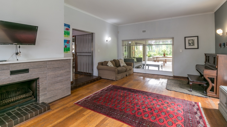 6 Bedroom Property for Sale in Linden Gauteng