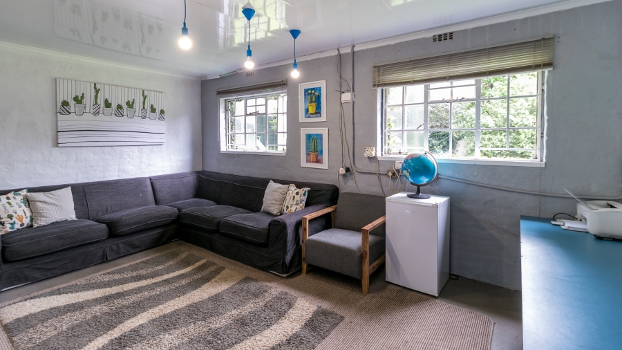 6 Bedroom Property for Sale in Linden Gauteng