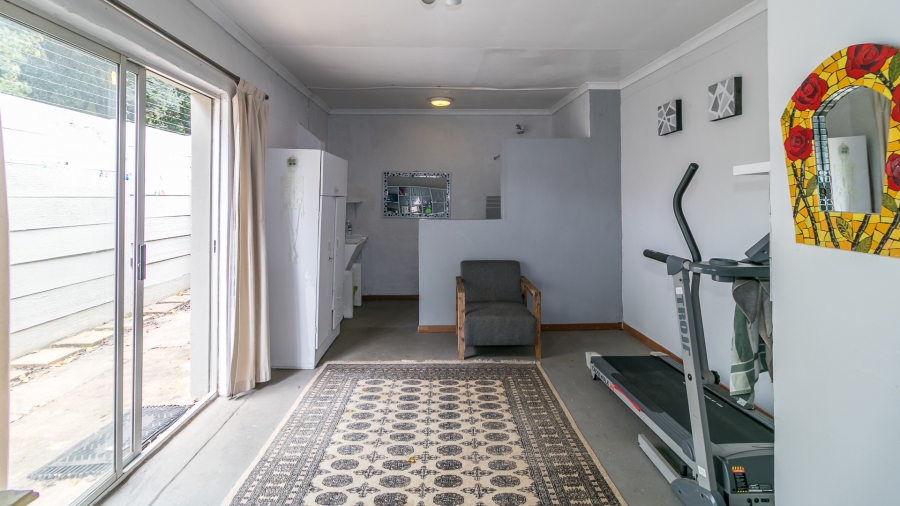 6 Bedroom Property for Sale in Linden Gauteng