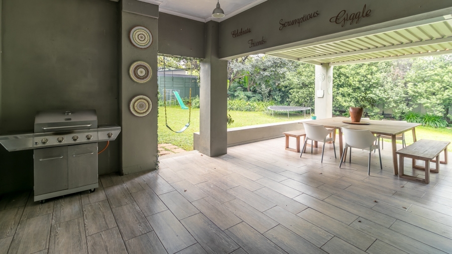 6 Bedroom Property for Sale in Linden Gauteng