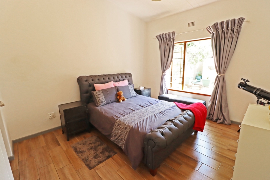 2 Bedroom Property for Sale in Bryanston Gauteng
