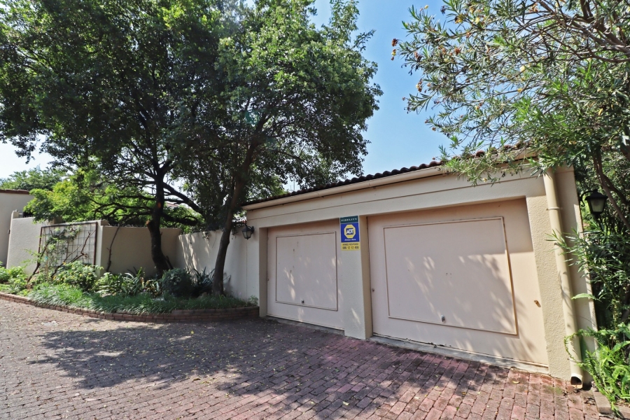 2 Bedroom Property for Sale in Bryanston Gauteng