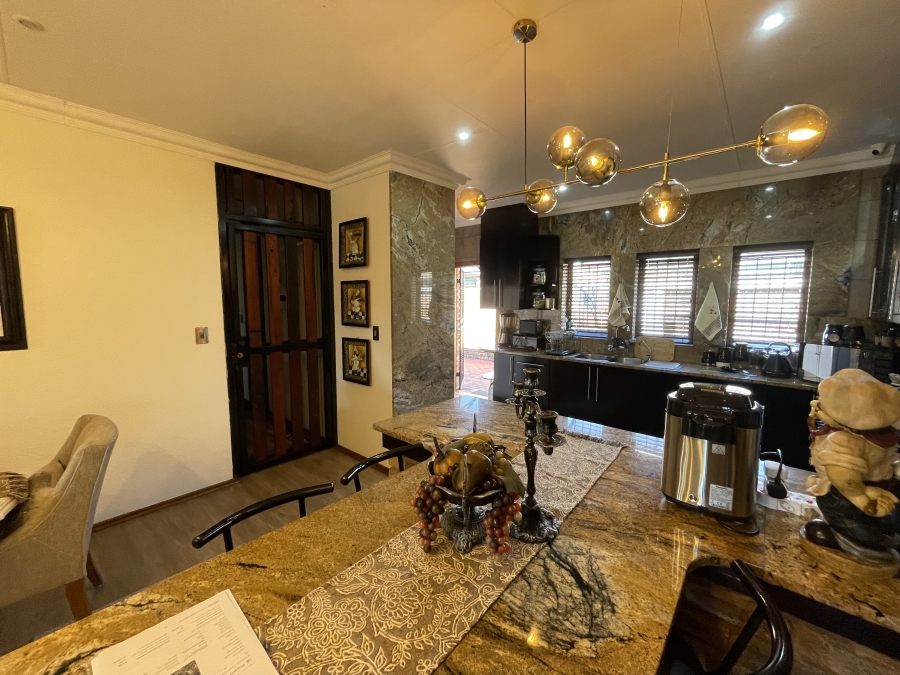 3 Bedroom Property for Sale in Petersfield Gauteng