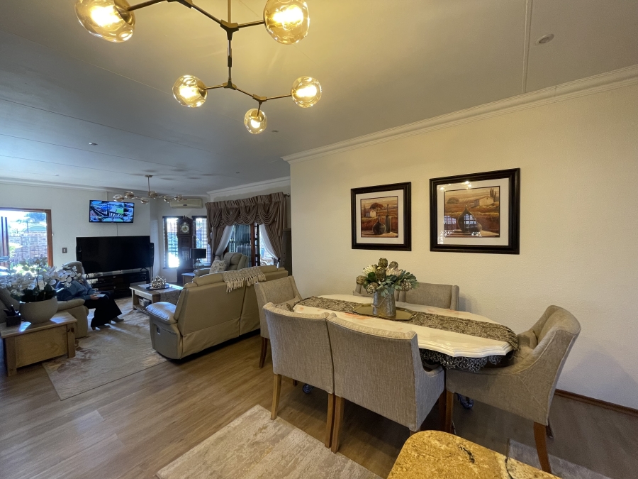 3 Bedroom Property for Sale in Petersfield Gauteng