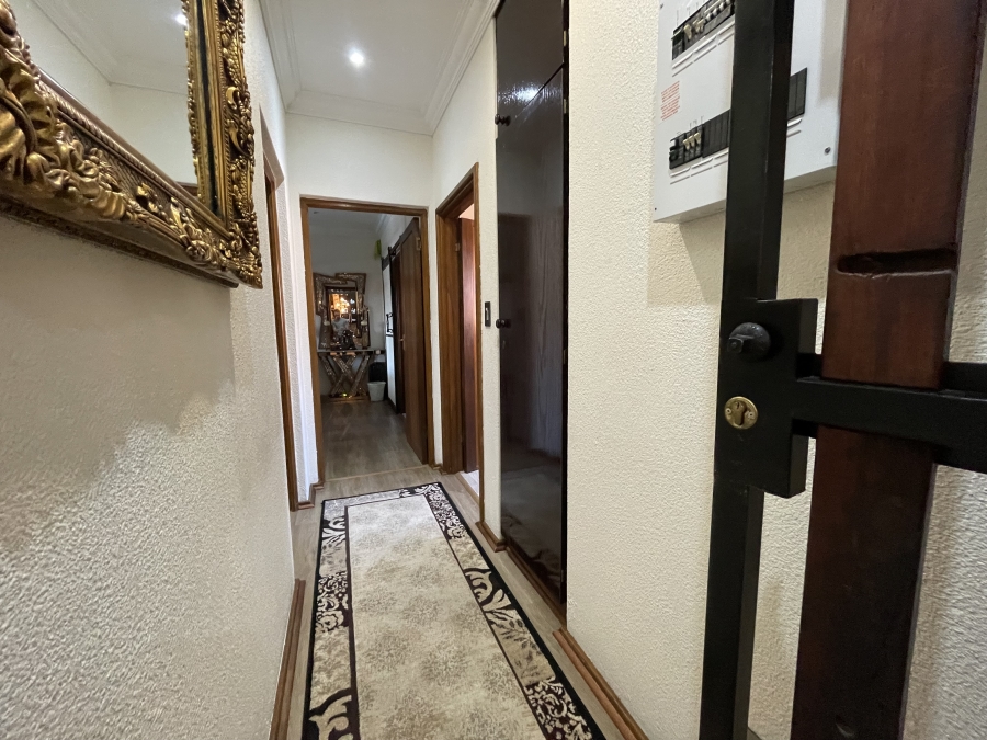 3 Bedroom Property for Sale in Petersfield Gauteng