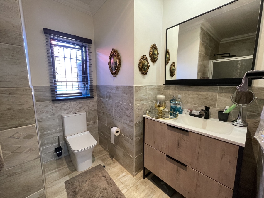 3 Bedroom Property for Sale in Petersfield Gauteng