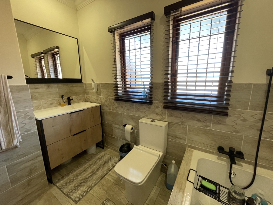 3 Bedroom Property for Sale in Petersfield Gauteng