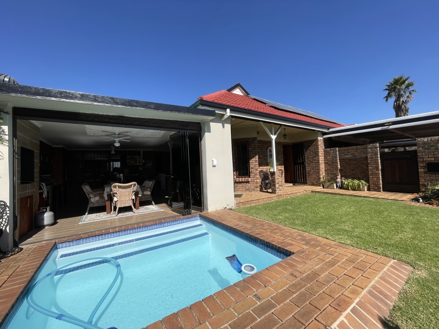 3 Bedroom Property for Sale in Petersfield Gauteng