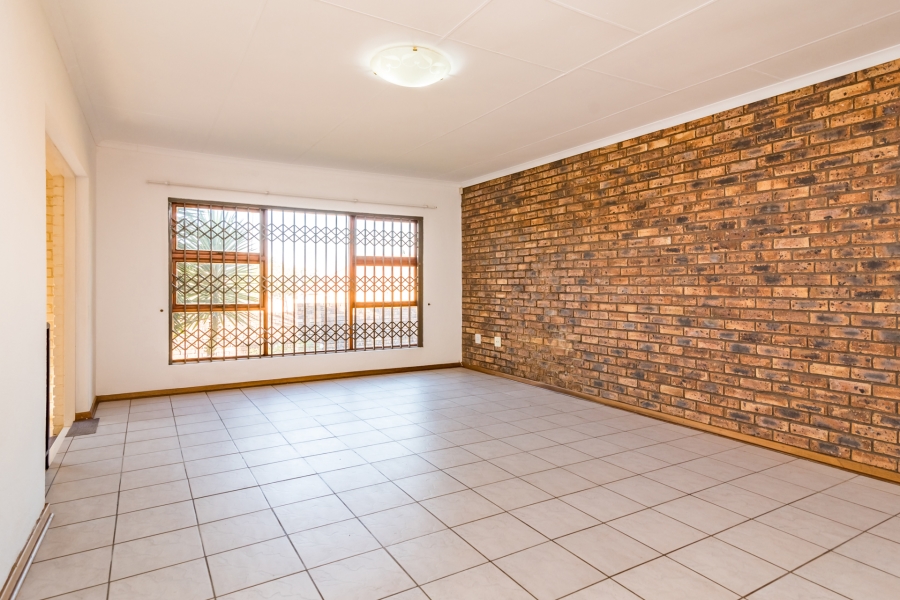 3 Bedroom Property for Sale in Rangeview Gauteng