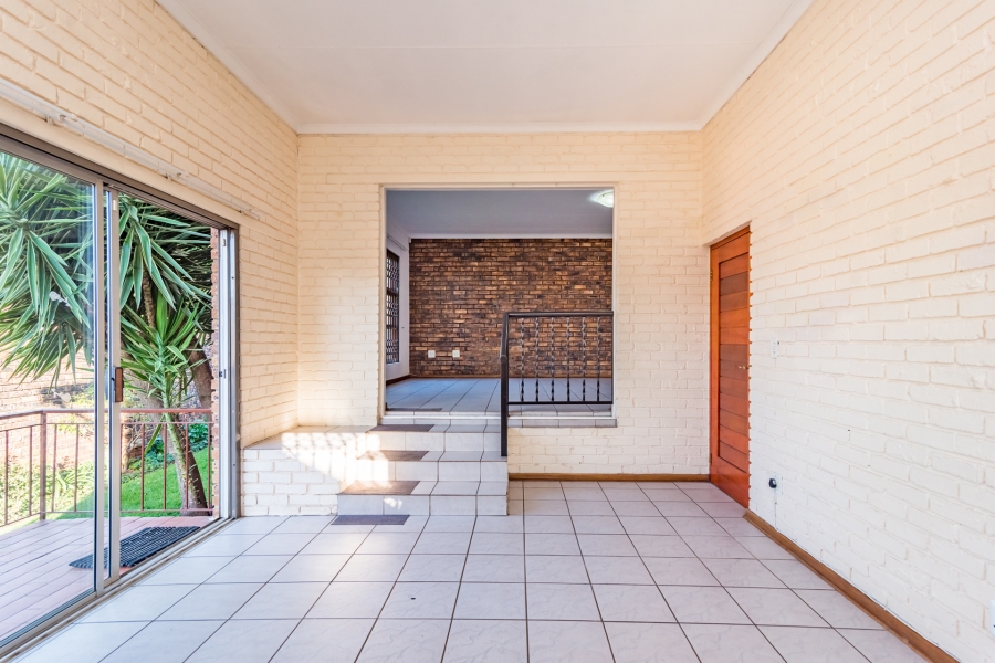 3 Bedroom Property for Sale in Rangeview Gauteng