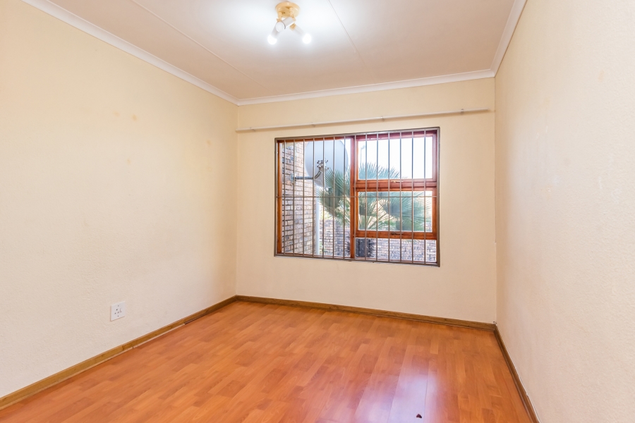 3 Bedroom Property for Sale in Rangeview Gauteng