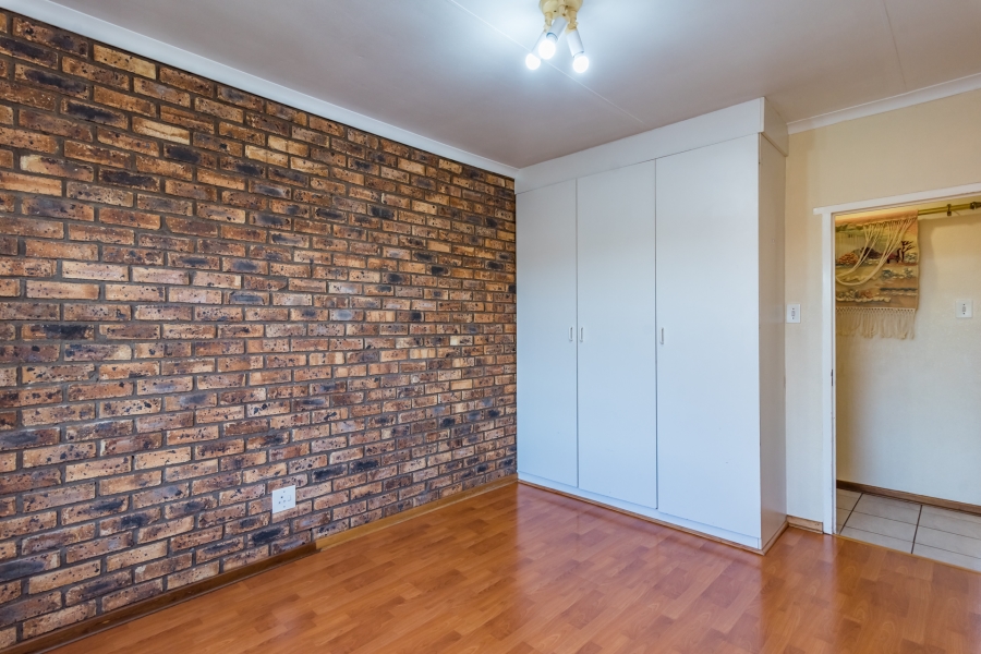 3 Bedroom Property for Sale in Rangeview Gauteng