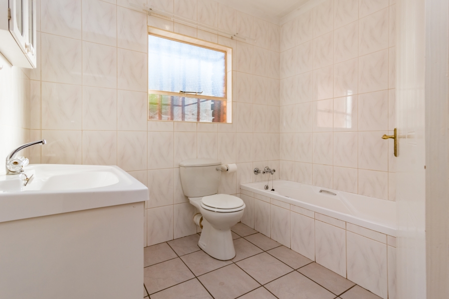 3 Bedroom Property for Sale in Rangeview Gauteng