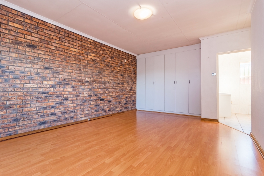 3 Bedroom Property for Sale in Rangeview Gauteng