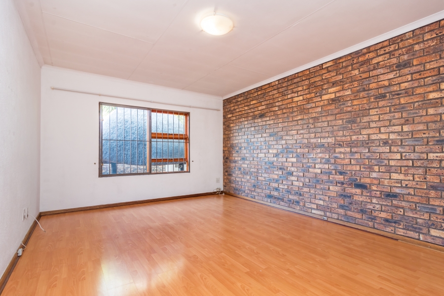 3 Bedroom Property for Sale in Rangeview Gauteng