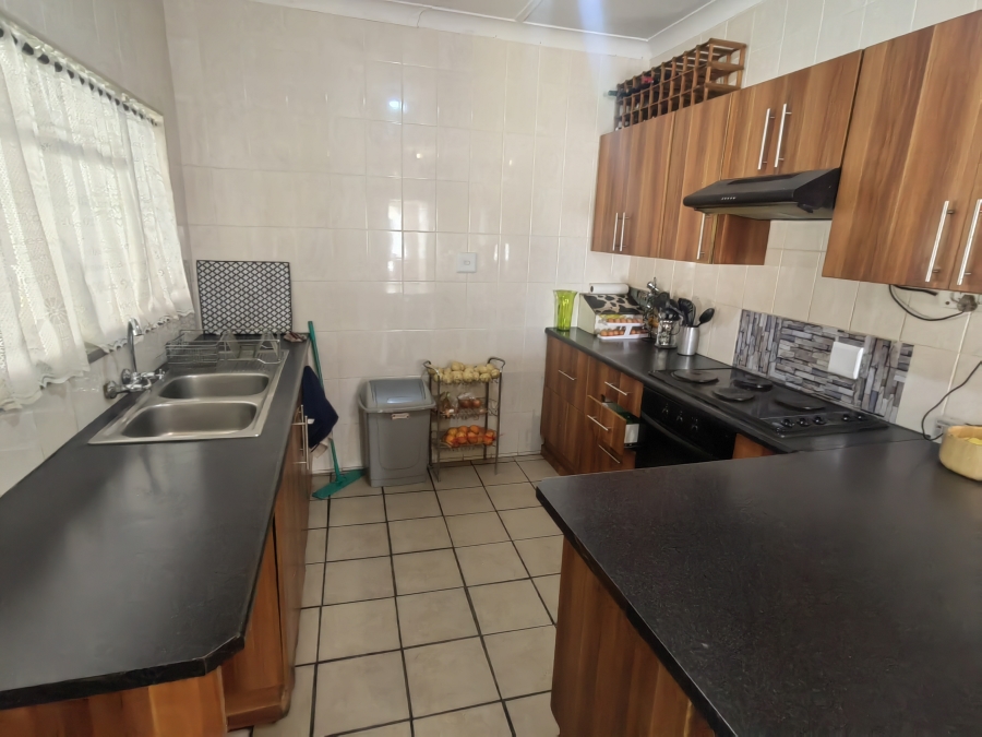 4 Bedroom Property for Sale in Noycedale Gauteng