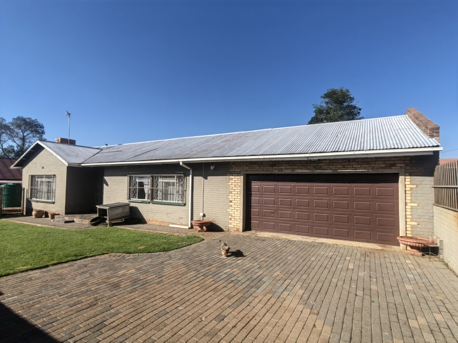 4 Bedroom Property for Sale in Noycedale Gauteng