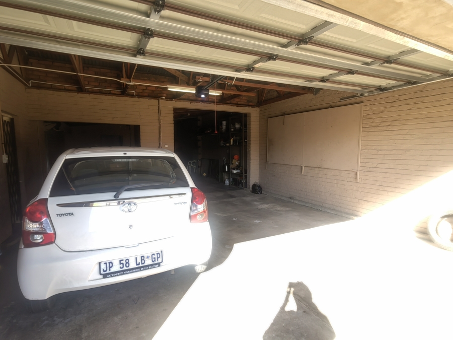 4 Bedroom Property for Sale in Noycedale Gauteng