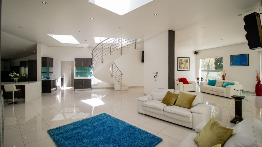 5 Bedroom Property for Sale in River Club Gauteng