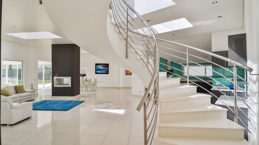 5 Bedroom Property for Sale in River Club Gauteng