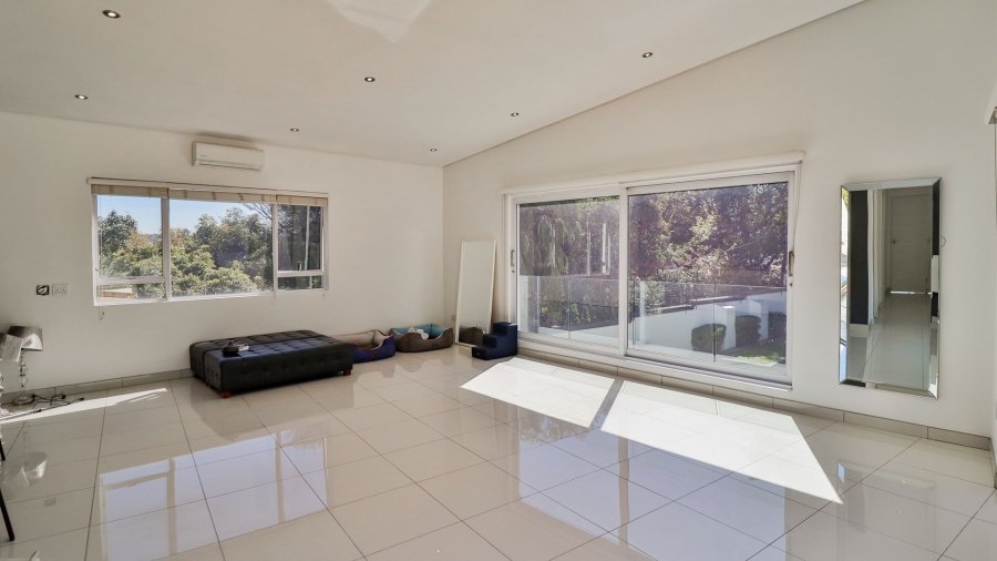 5 Bedroom Property for Sale in River Club Gauteng
