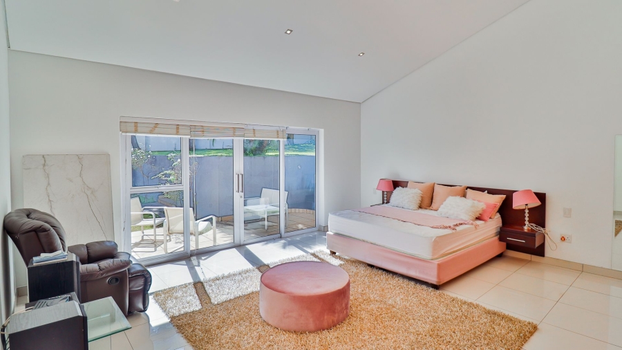 5 Bedroom Property for Sale in River Club Gauteng