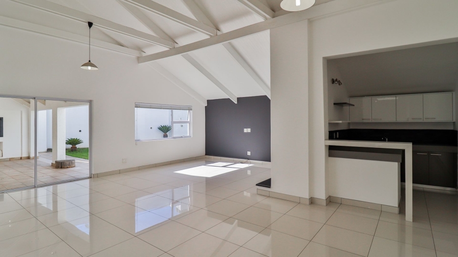 5 Bedroom Property for Sale in Morningside Gauteng