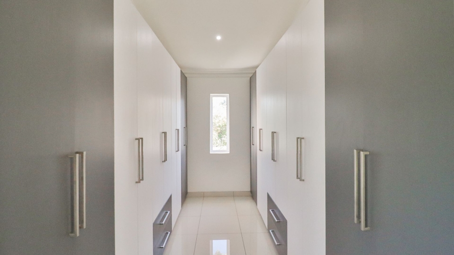 5 Bedroom Property for Sale in Morningside Gauteng