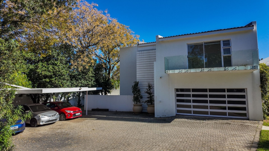 5 Bedroom Property for Sale in Morningside Gauteng