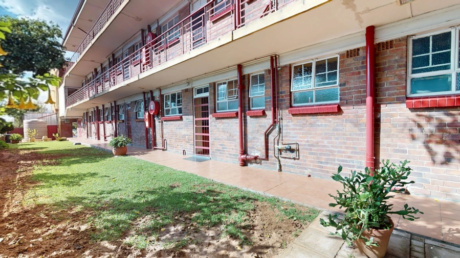 1 Bedroom Property for Sale in Lambton Gauteng
