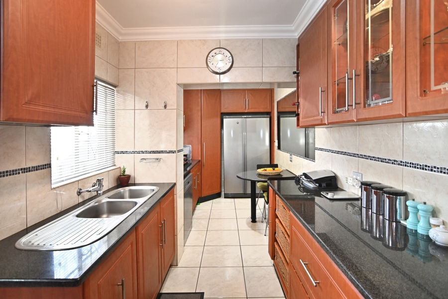 3 Bedroom Property for Sale in Noordwyk Gauteng