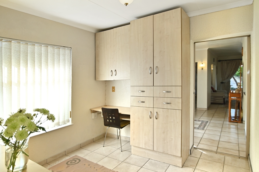 3 Bedroom Property for Sale in Noordwyk Gauteng