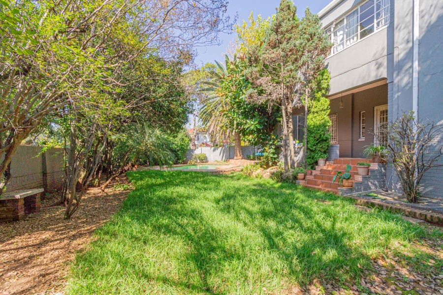4 Bedroom Property for Sale in Greenside Gauteng