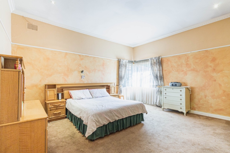 4 Bedroom Property for Sale in Greenside Gauteng