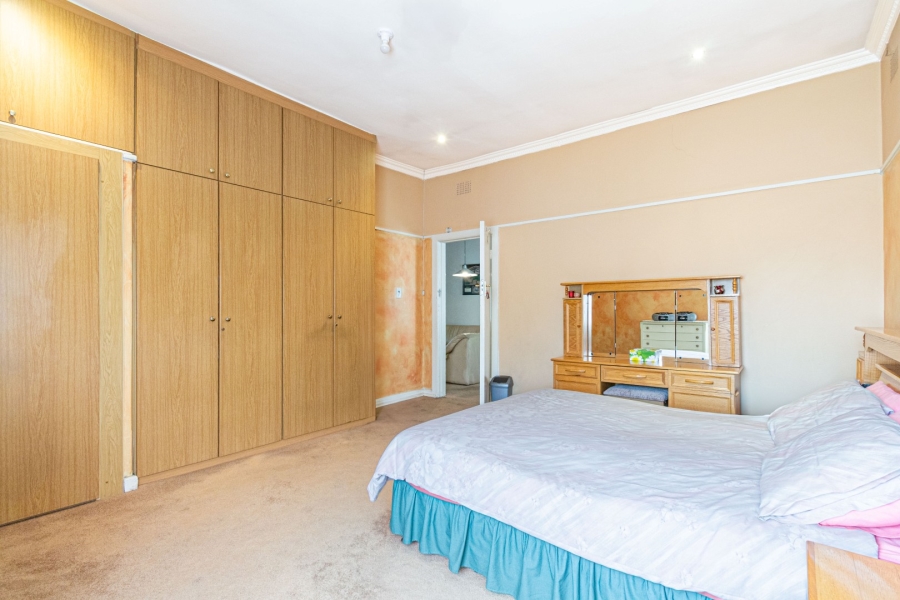 4 Bedroom Property for Sale in Greenside Gauteng
