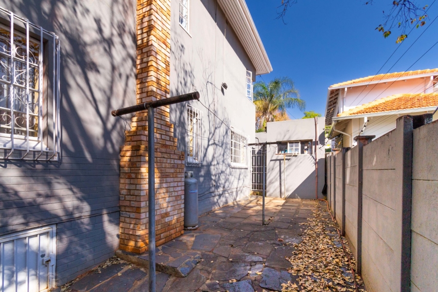 4 Bedroom Property for Sale in Greenside Gauteng
