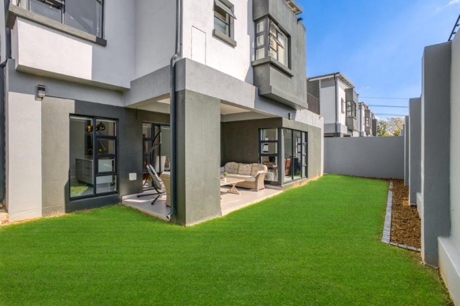3 Bedroom Property for Sale in Lonehill Gauteng