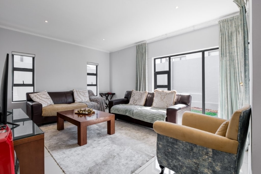 3 Bedroom Property for Sale in Lonehill Gauteng