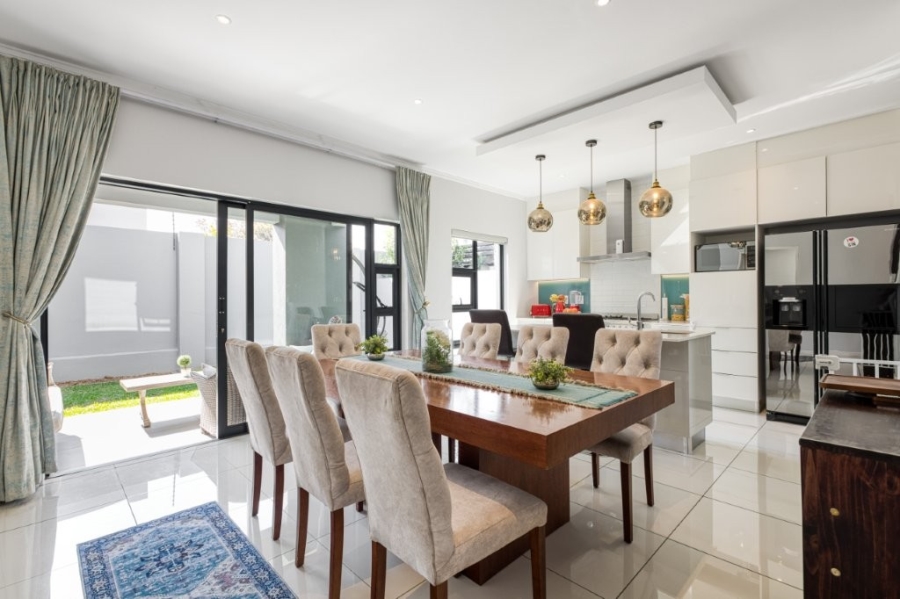 3 Bedroom Property for Sale in Lonehill Gauteng