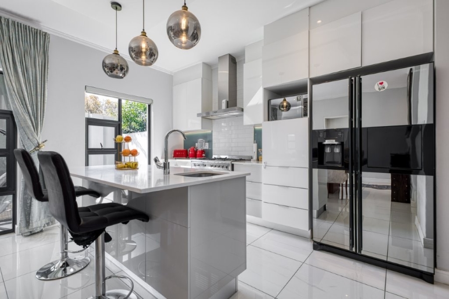 3 Bedroom Property for Sale in Lonehill Gauteng
