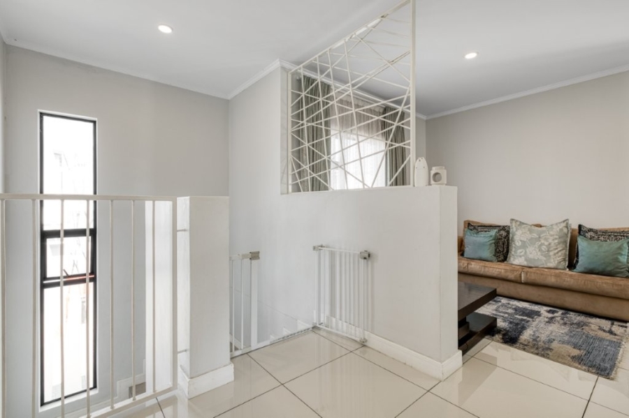 3 Bedroom Property for Sale in Lonehill Gauteng