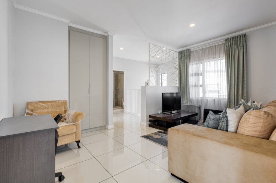 3 Bedroom Property for Sale in Lonehill Gauteng