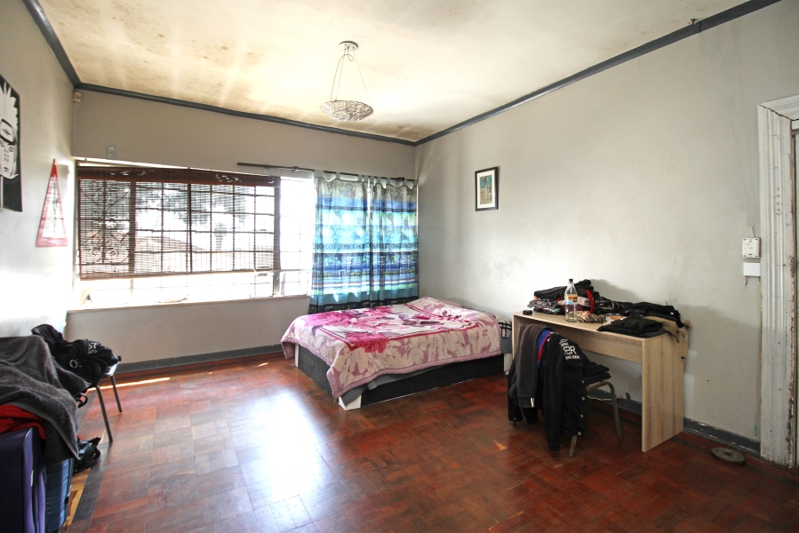 5 Bedroom Property for Sale in Orange Grove Gauteng