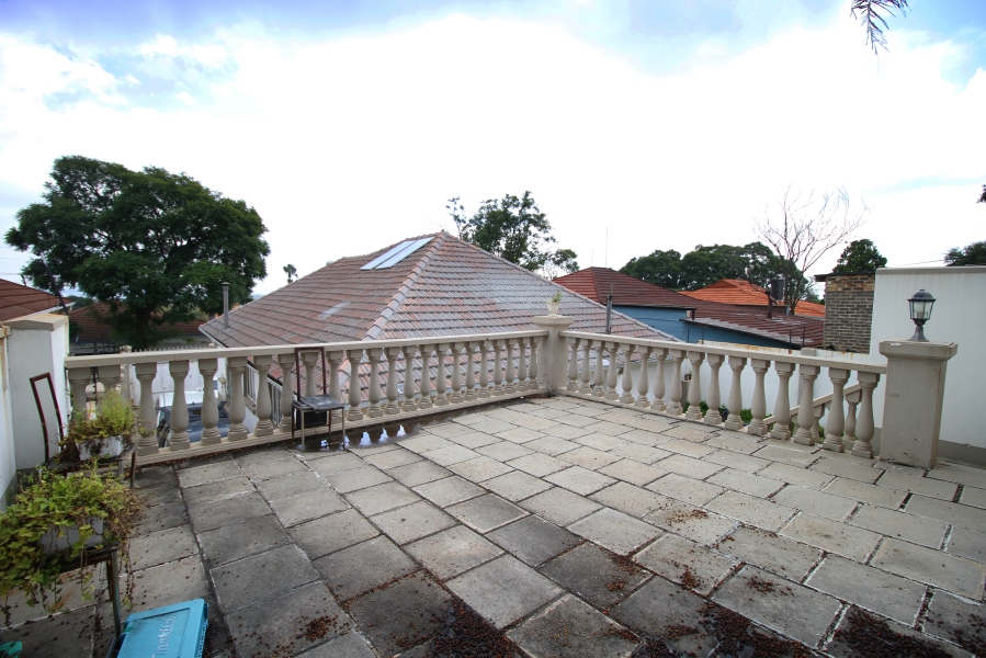 5 Bedroom Property for Sale in Orange Grove Gauteng