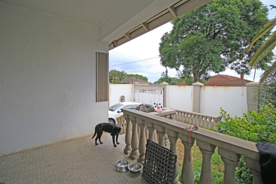 5 Bedroom Property for Sale in Orange Grove Gauteng