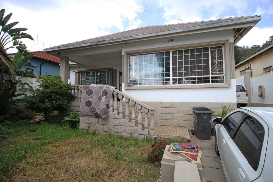 5 Bedroom Property for Sale in Orange Grove Gauteng