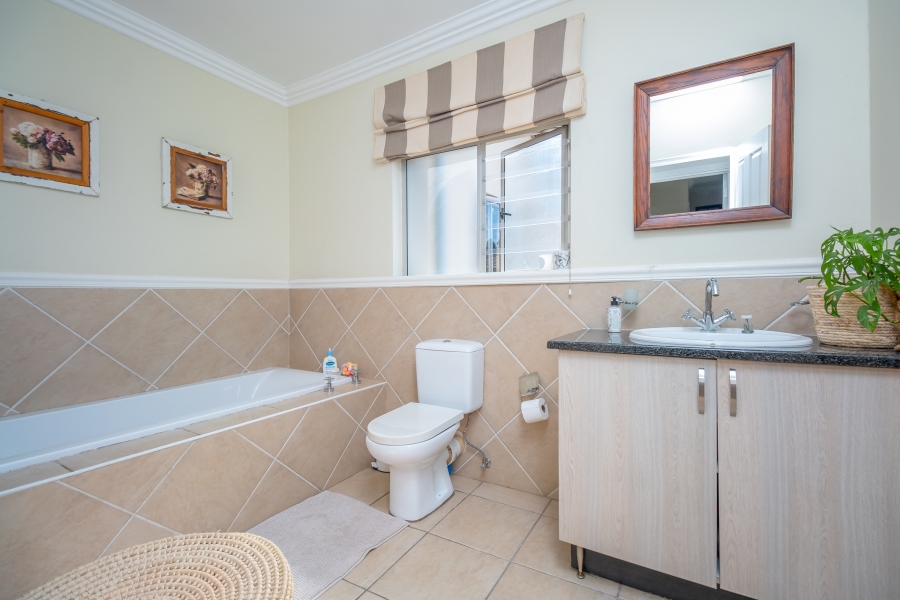 4 Bedroom Property for Sale in Fourways Gauteng