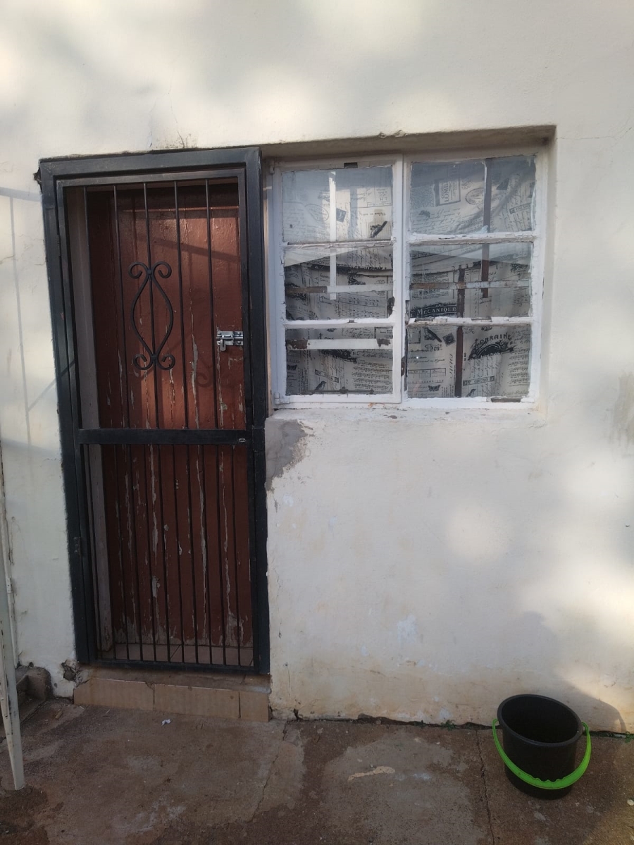 4 Bedroom Property for Sale in Westonaria Gauteng